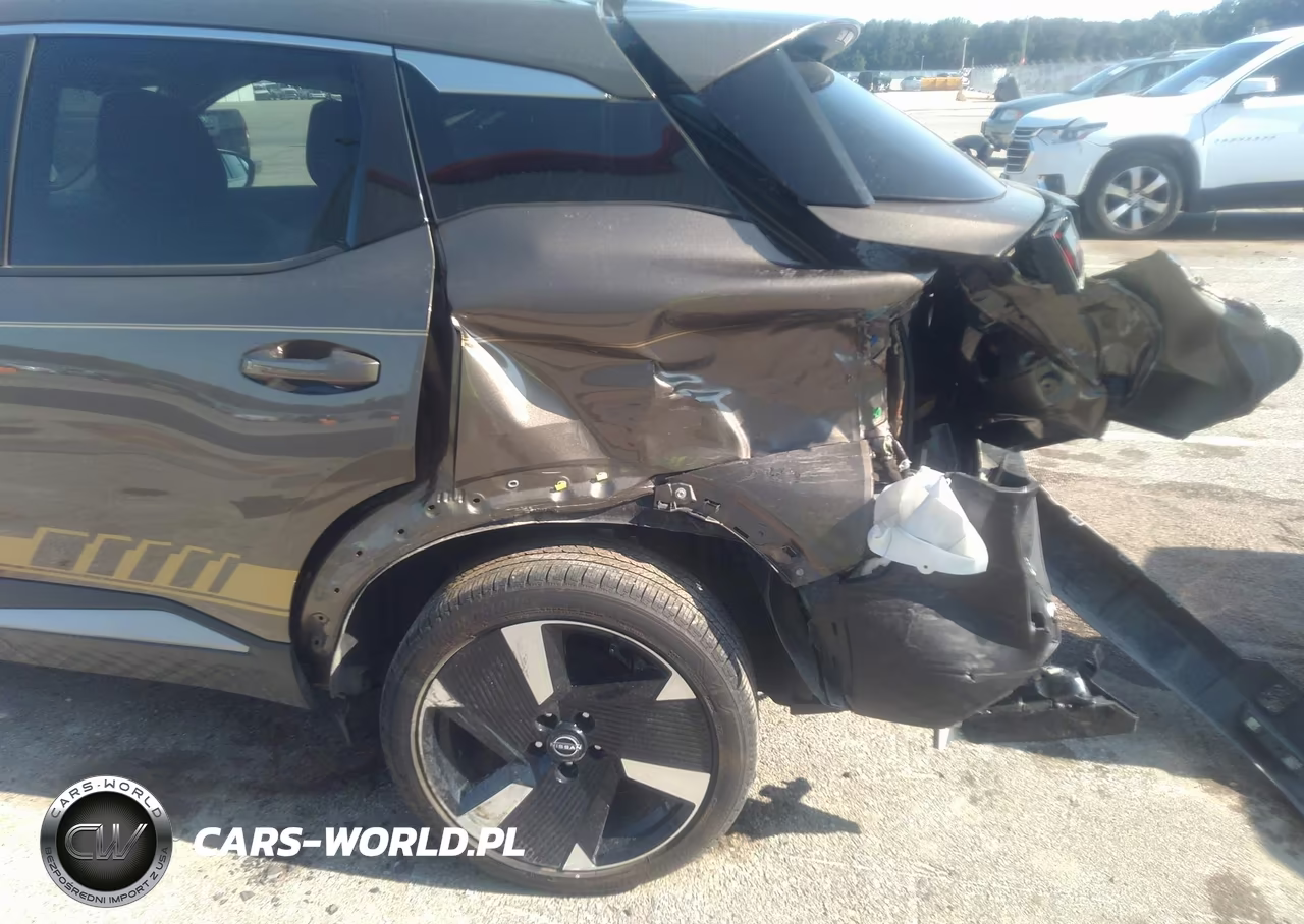 2025 Nissan Kicks Sr Intelligent Awd VIN:3N8AP6DD4SL314695 - 17