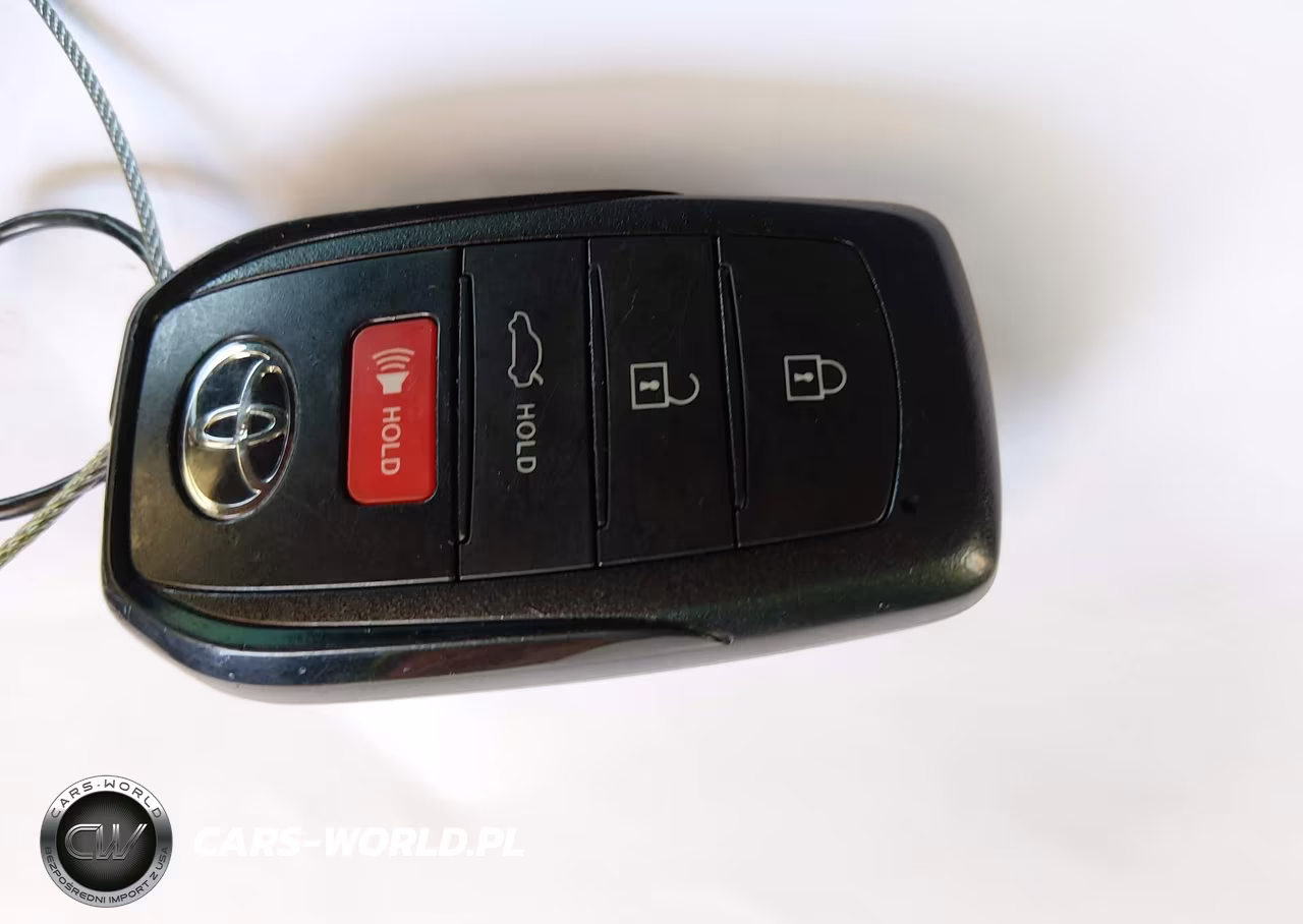 2026 Toyota Crown Platinum VIN:JTDAFAAF1T3014620 - 11
