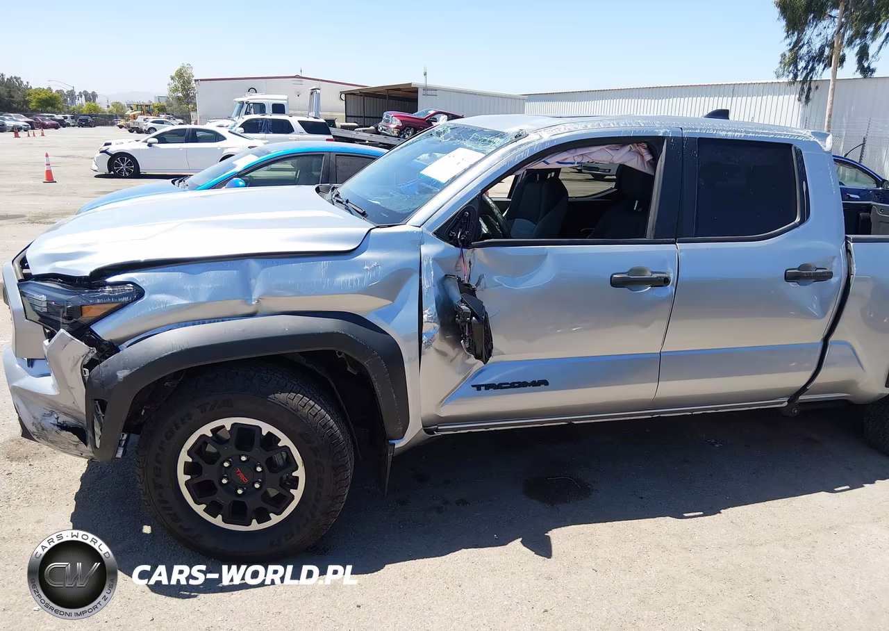2024 Toyota Tacoma Trd Off Road VIN:3TMLB5JN0RM038627 - 12