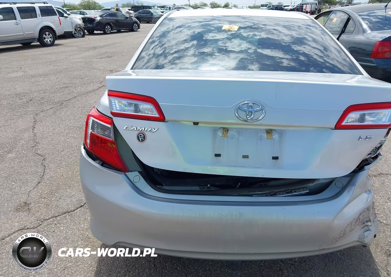 2014 Toyota Camry Le VIN:4T1BF1FK6EU403658 - 13