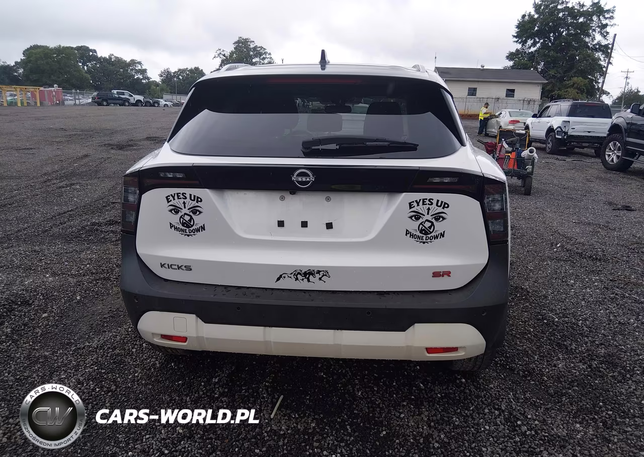 2025 Nissan Kicks Sr Fwd VIN:3N8AP6DC1SL355633 - 17
