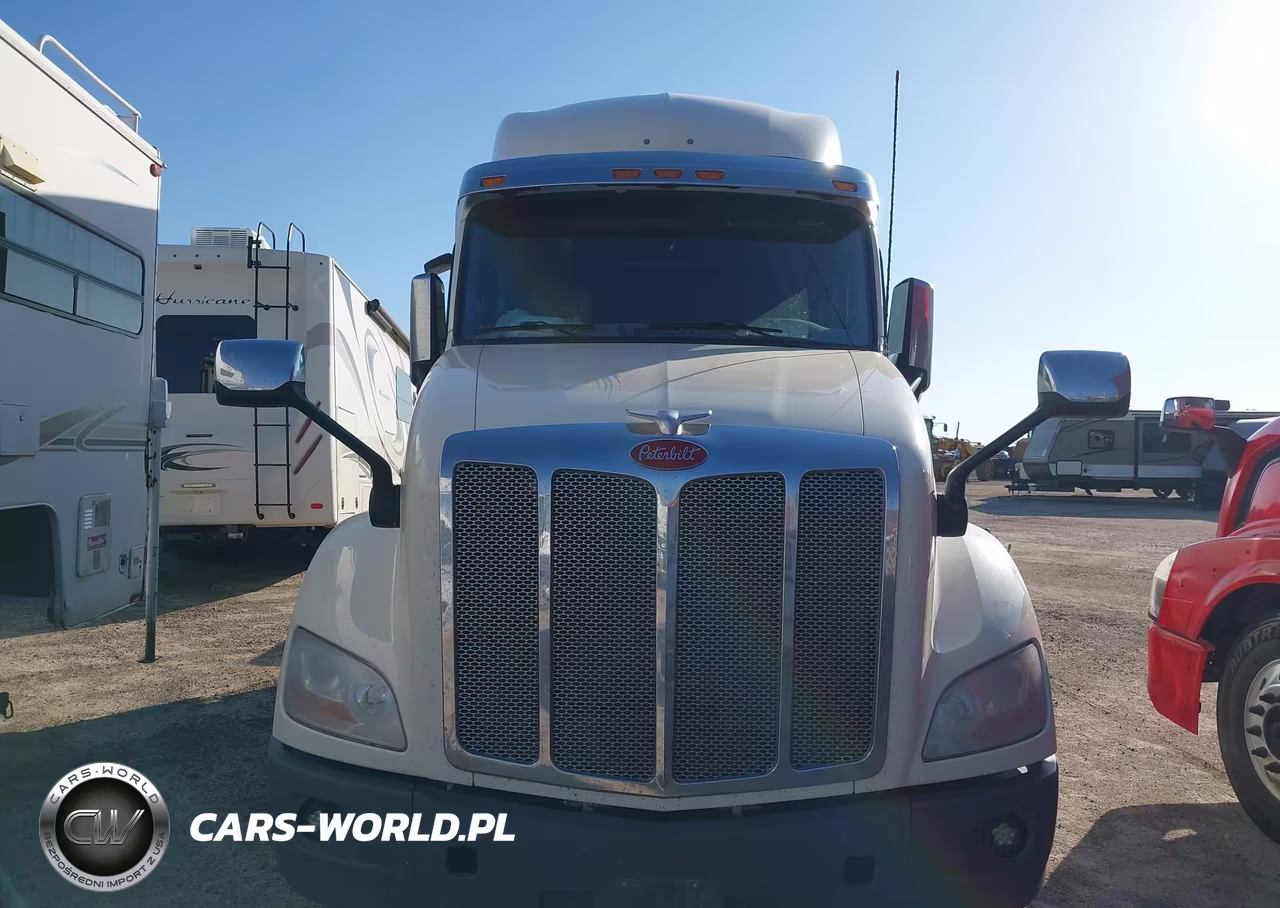 2018 Peterbilt 579 VIN:1XPBD49X4JD482811 - 11