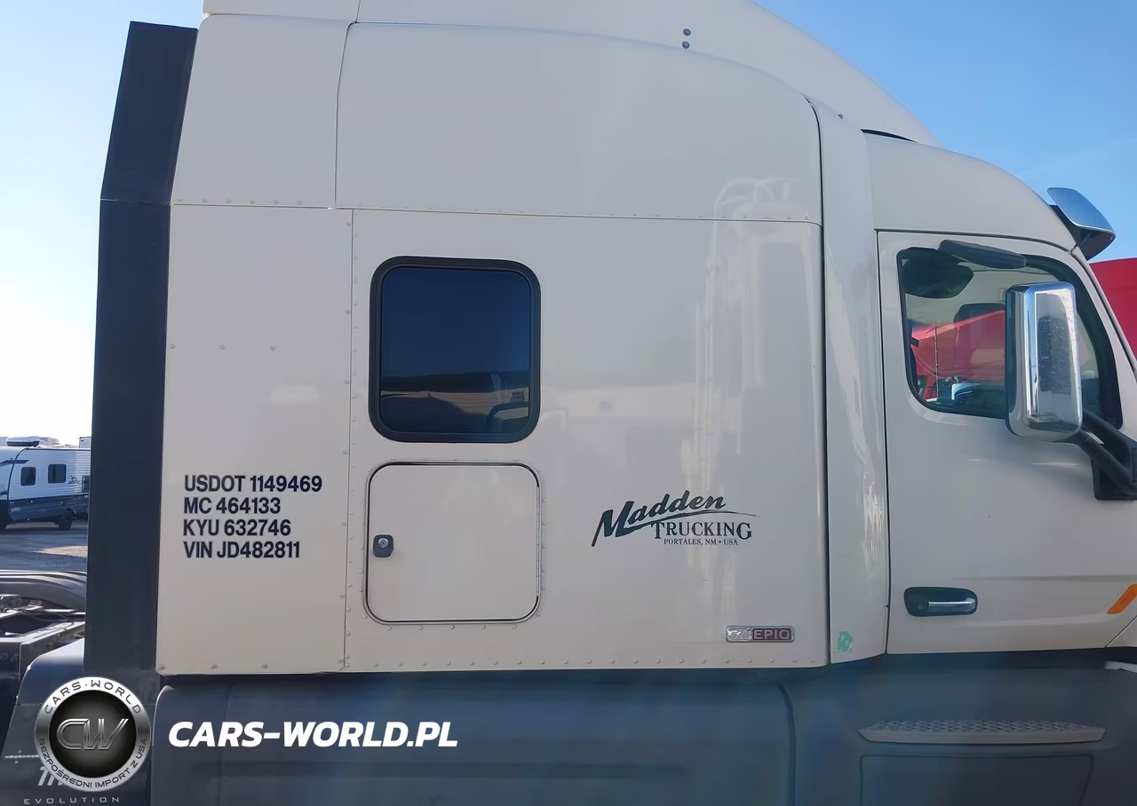 2018 Peterbilt 579 VIN:1XPBD49X4JD482811 - 13