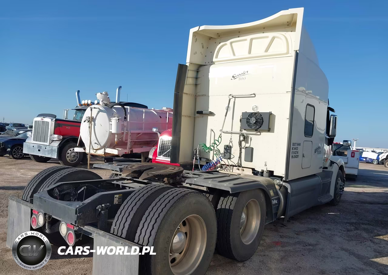 2018 Peterbilt 579 VIN:1XPBD49X4JD482811 - 4