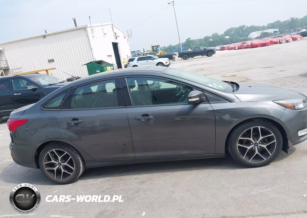 2017 Ford Focus Sel VIN:1FADP3H21HL256927 - 13