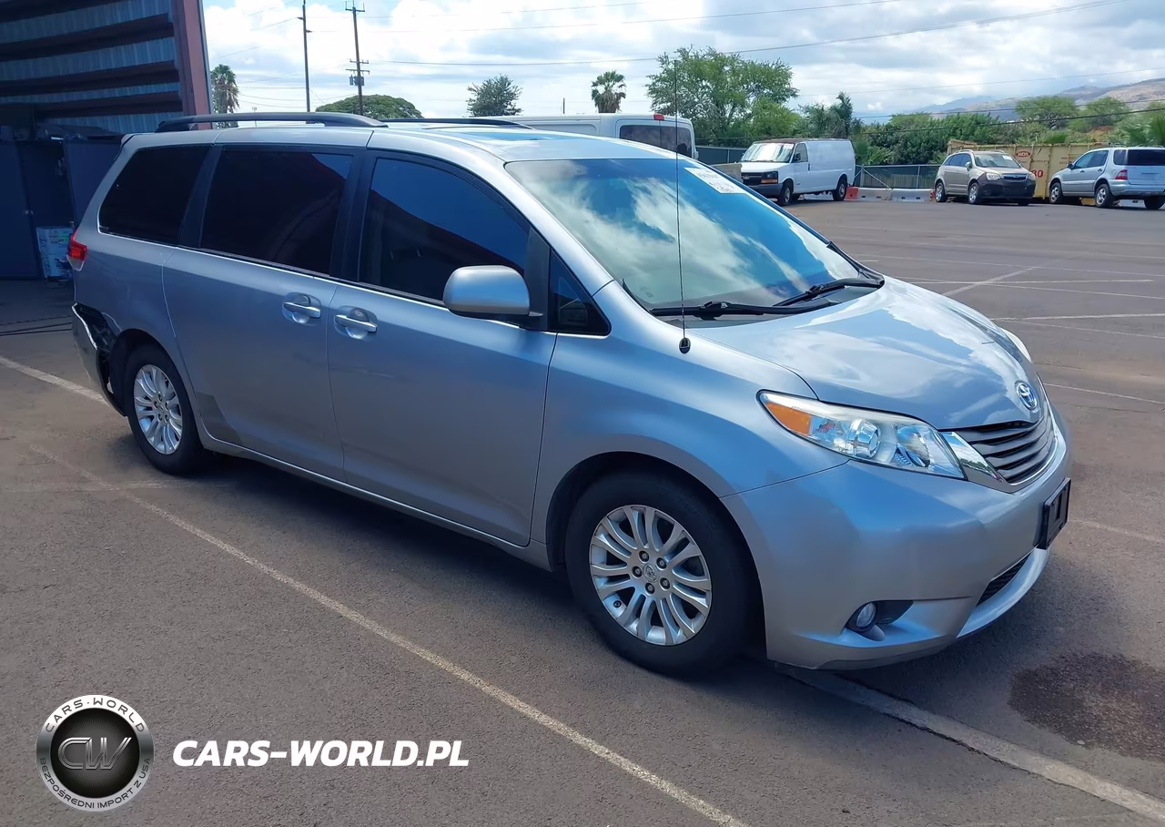 2011 Toyota Sienna Xle V6-Xle V6 Auto Access Seat