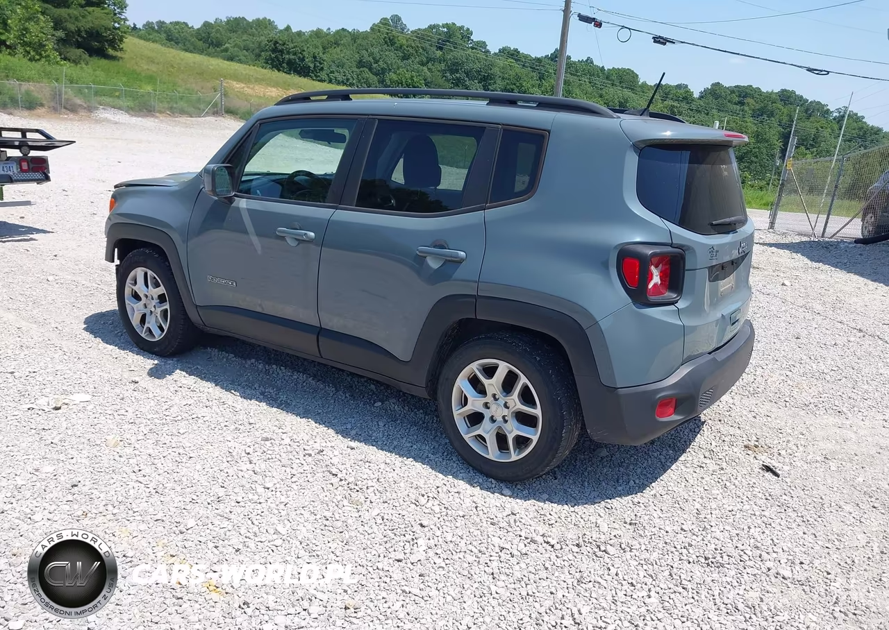 2018 Jeep Renegade Latitude Fwd VIN:ZACCJABB2JPJ30384 - 3