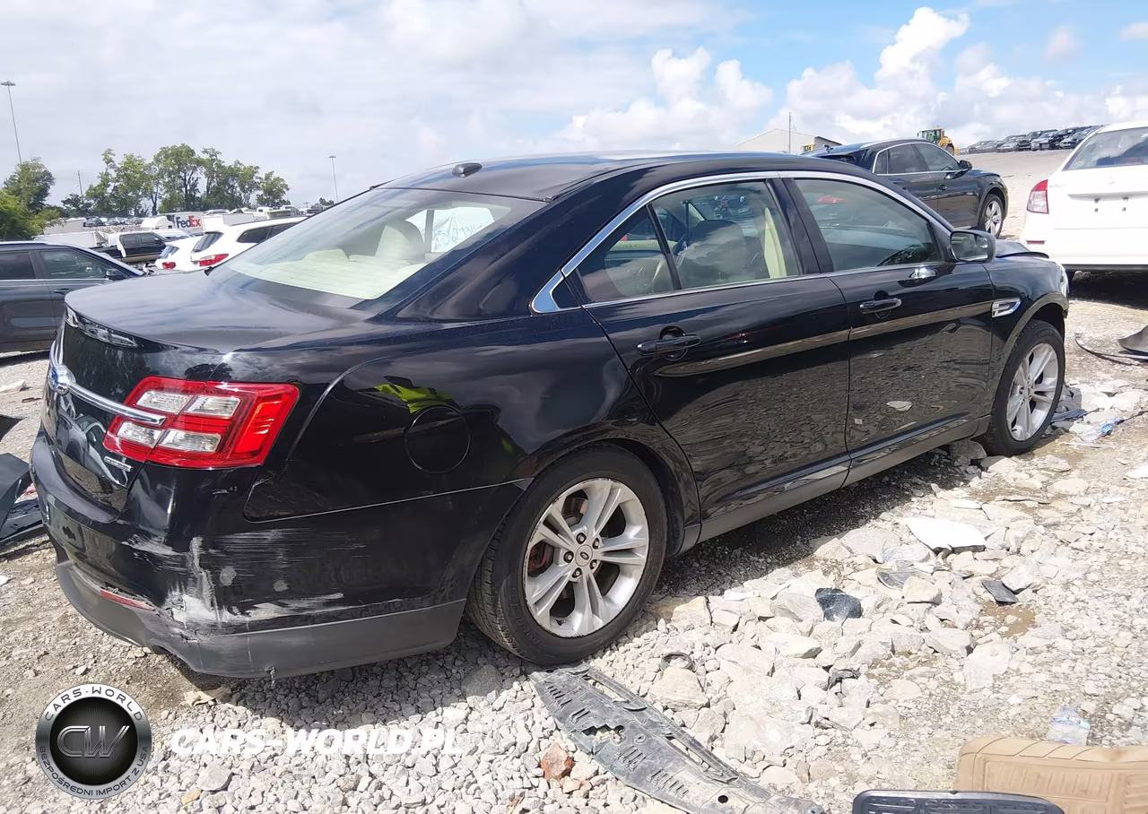 2016 Ford Taurus Se VIN:1FAHP2D85GG104792 - 4