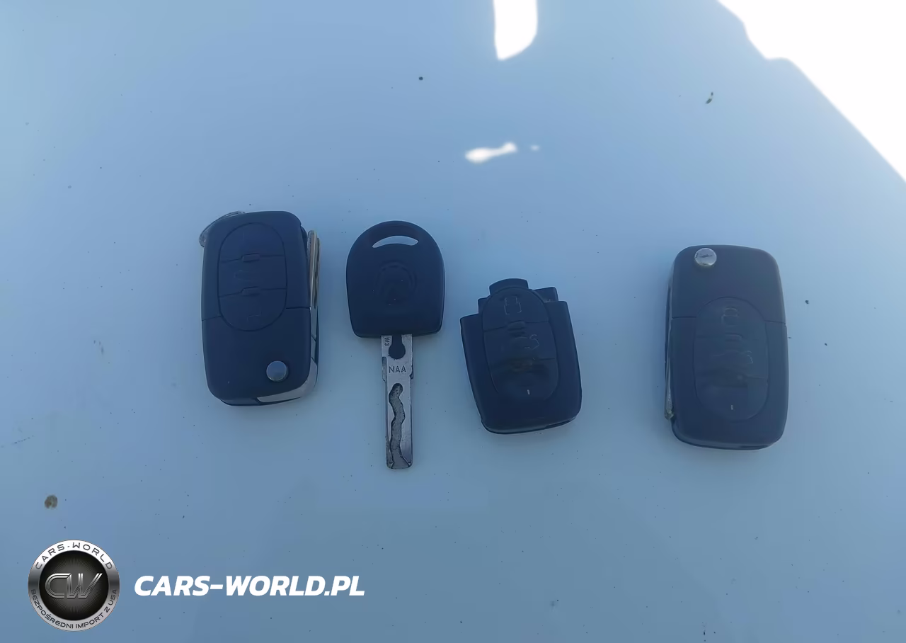 2000 Volkswagen Jetta Gls VIN:3VWSC29M6YM098166 - 11