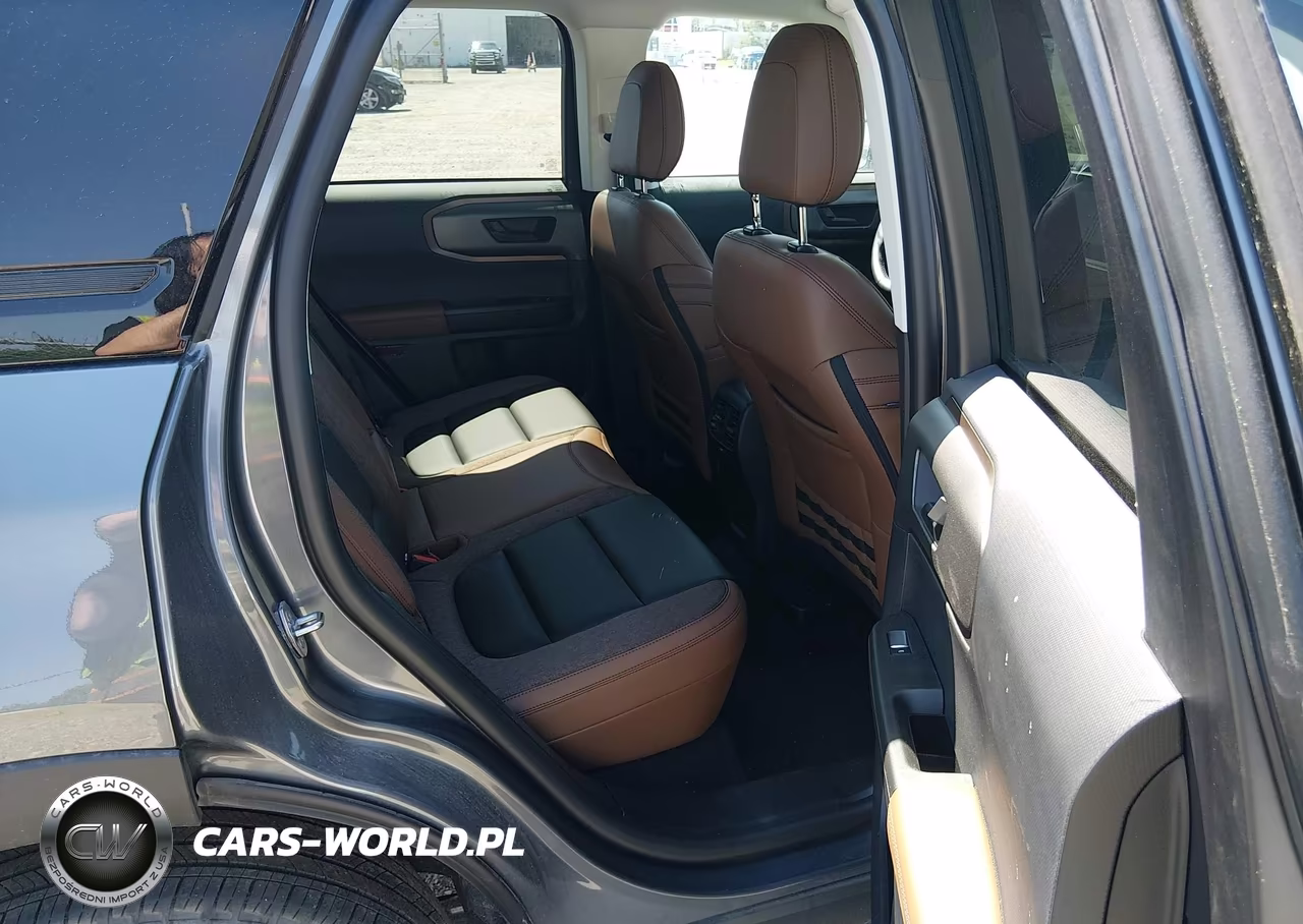 2026 Ford Bronco Sport Outer Banks VIN:3FMCR9CN8TRE27490 - 8