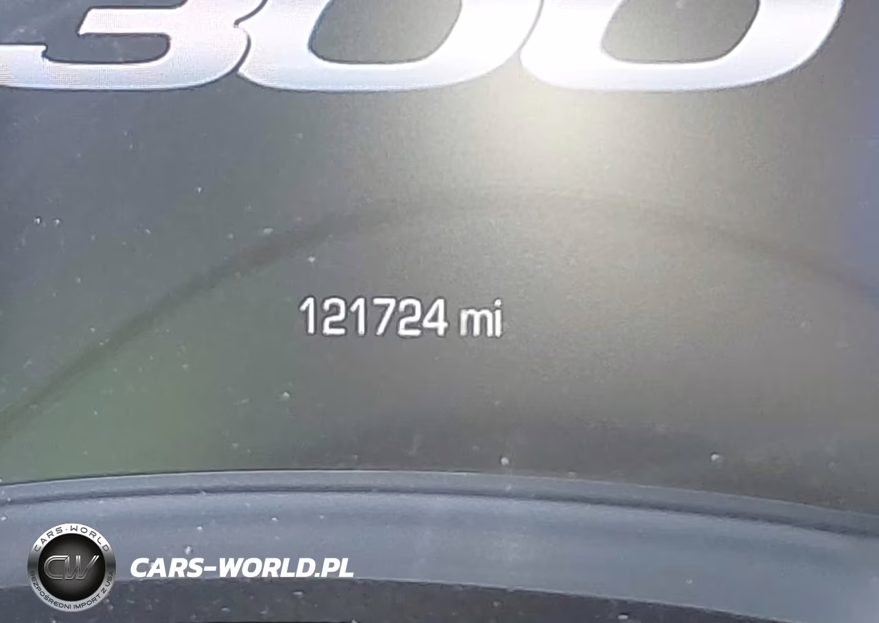 2015 Chrysler 300 300S VIN:2C3CCABG0FH763374 - 15
