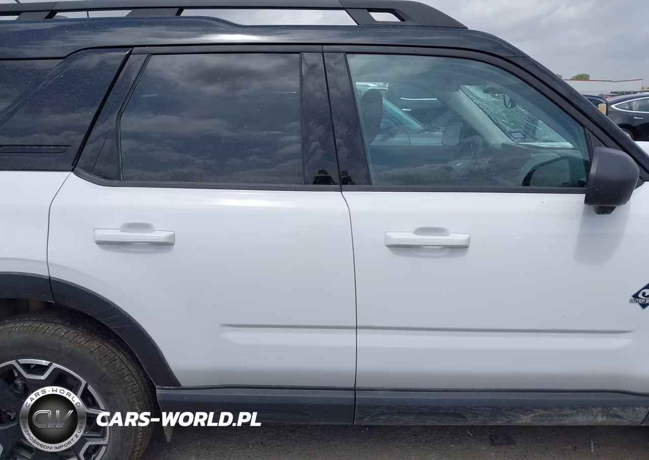 2025 Ford Bronco Sport Outer Banks VIN:3FMCR9CN8SRE49861 - 14