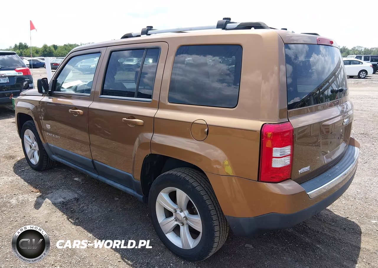 2011 Jeep Patriot Latitude X VIN:1J4NT4GB8BD182323 - 3