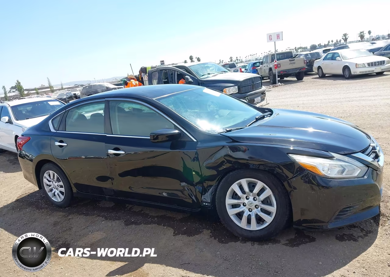 2018 Nissan Altima 2.5 S VIN:1N4AL3AP7JC275461 - 13