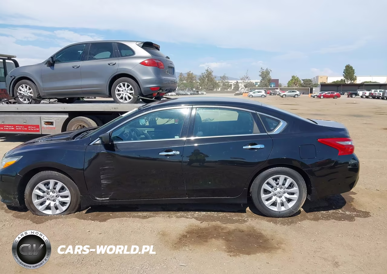 2018 Nissan Altima 2.5 S VIN:1N4AL3AP7JC275461 - 14