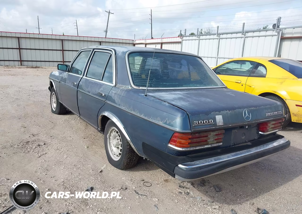 1984 Mercedes-Benz 300 Dt VIN:WDBAB33A7EA060975 - 3