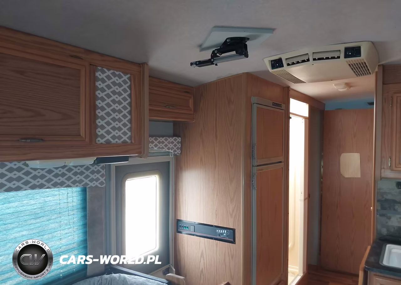 1995 Ford Econoline E350 Cutaway Van VIN:1FDKE30G2SHA22655 - 18