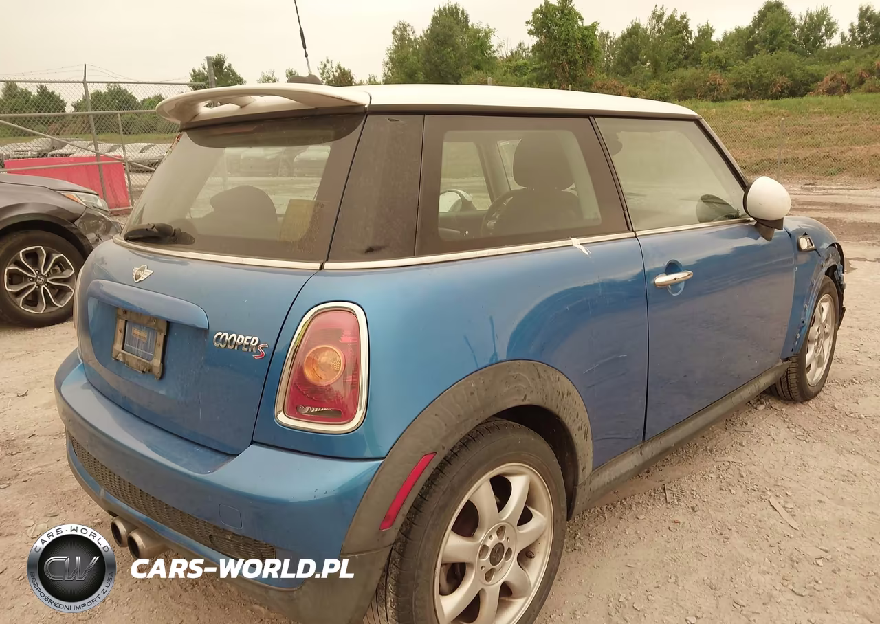 2008 Mini Cooper S VIN:WMWMF73508TV35868 - 4