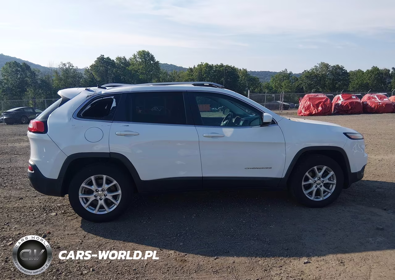 2014 Jeep Cherokee Latitude VIN:1C4PJMCS4EW180880 - 13