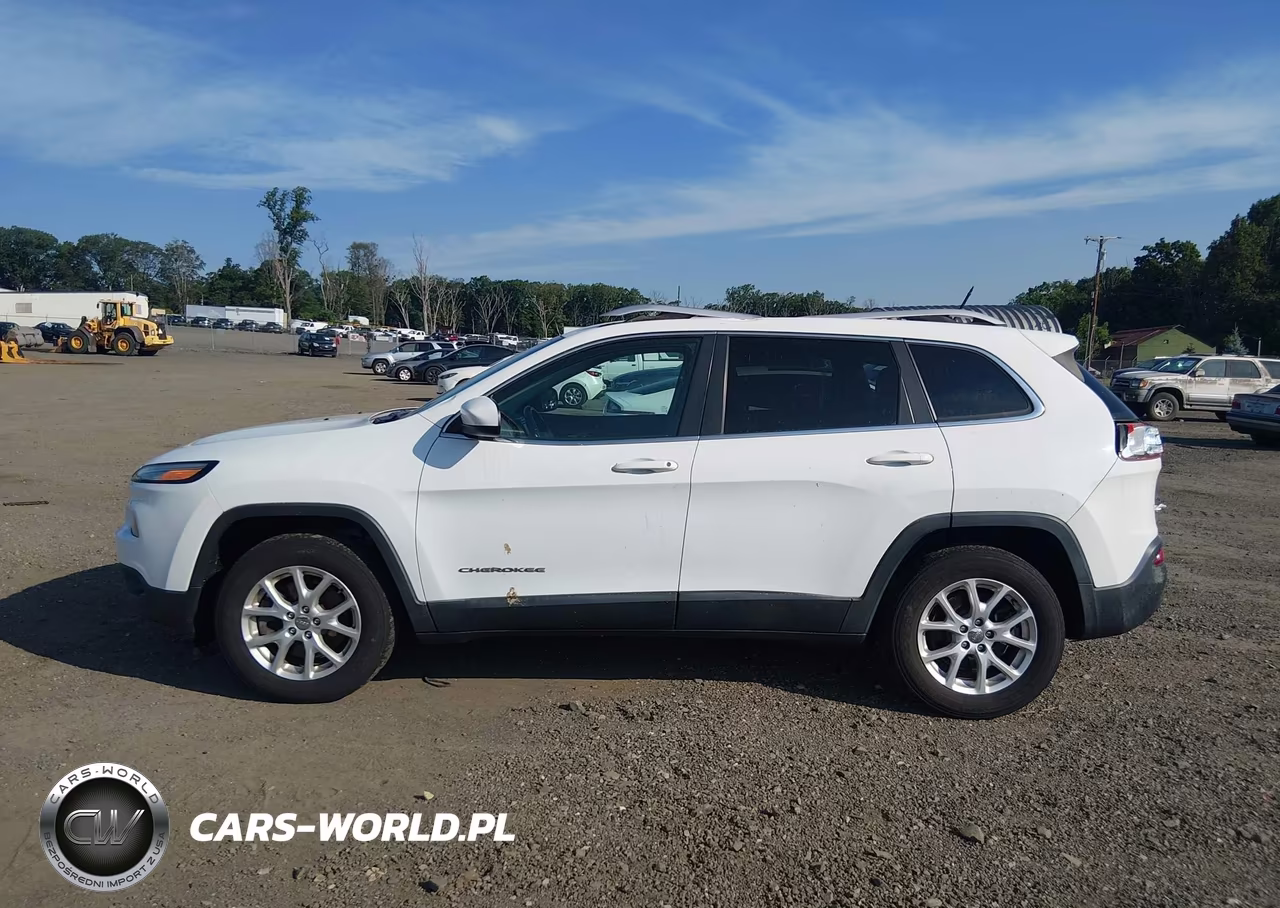 2014 Jeep Cherokee Latitude VIN:1C4PJMCS4EW180880 - 14