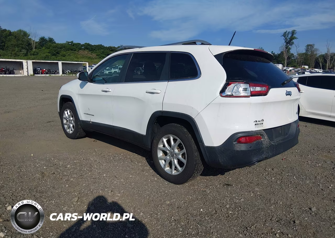 2014 Jeep Cherokee Latitude VIN:1C4PJMCS4EW180880 - 3