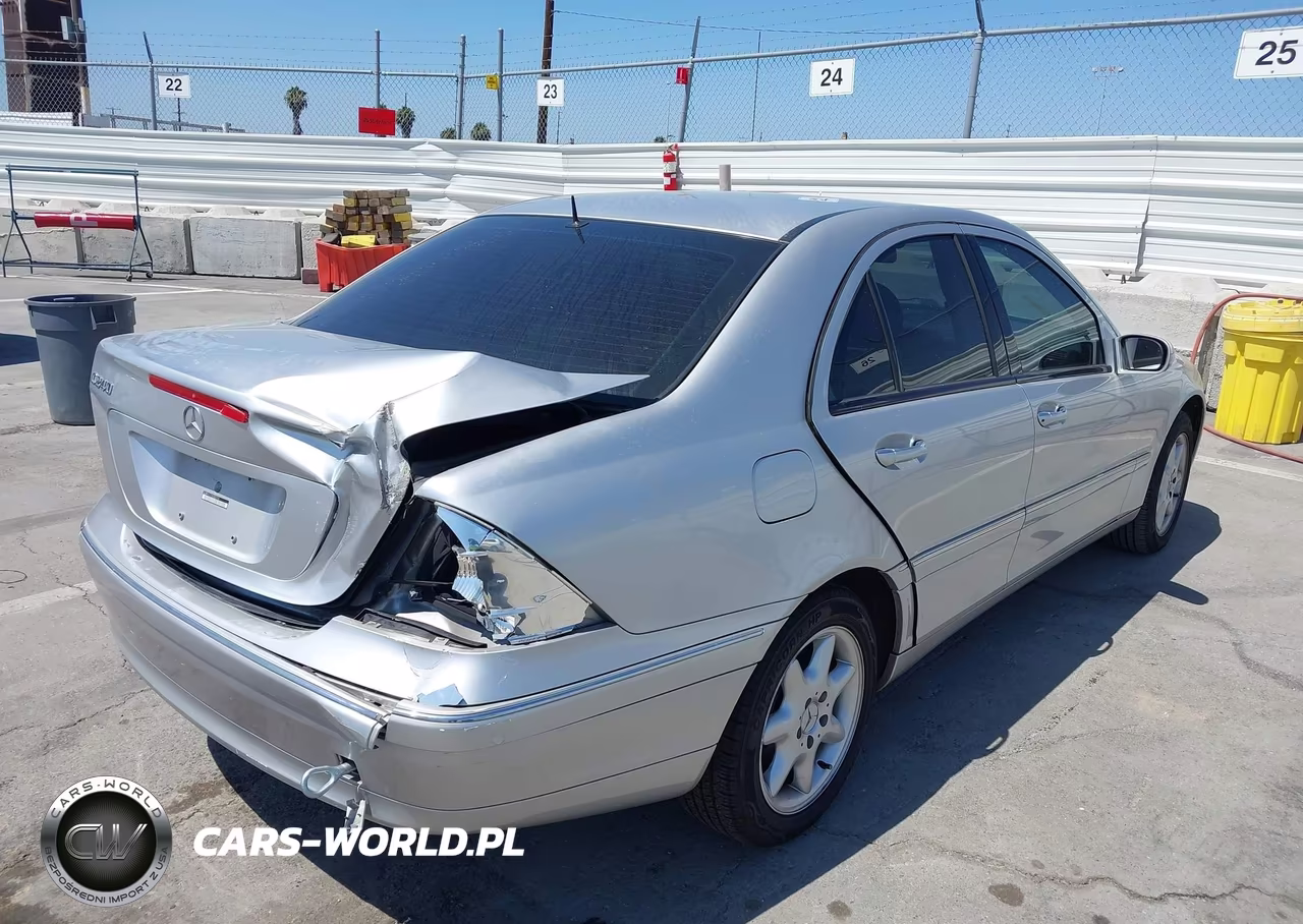 2002 Mercedes-Benz C 240 VIN:WDBRF61J72E002770 - 4