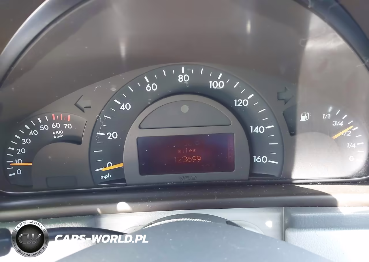 2002 Mercedes-Benz C 240 VIN:WDBRF61J72E002770 - 7