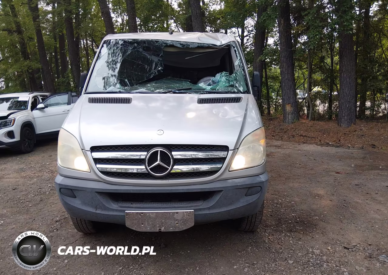 2011 Mercedes-Benz Sprinter 2500 Normal Roof VIN:WDZPE7CC7B5553846 - 12