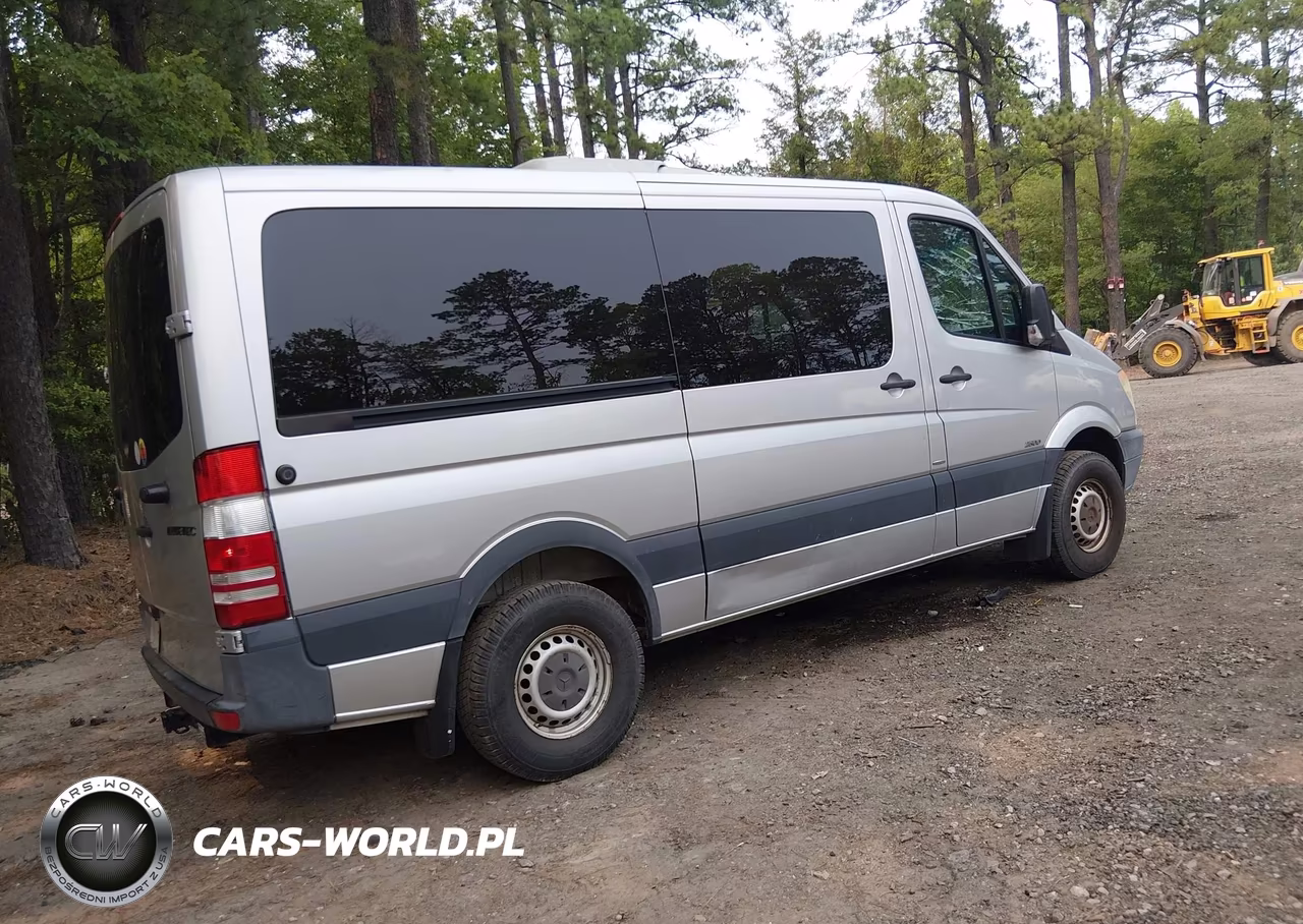 2011 Mercedes-Benz Sprinter 2500 Normal Roof VIN:WDZPE7CC7B5553846 - 4