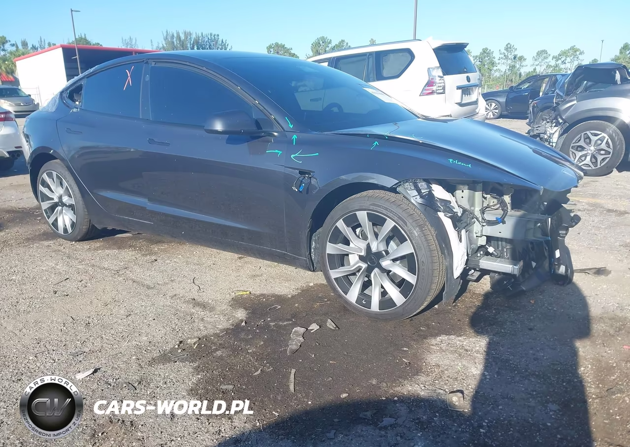2025 Tesla Model 3 Long Range Rear-Wheel Drive-Standard Rear-Wheel Drive – zdjęcie 1 z 20