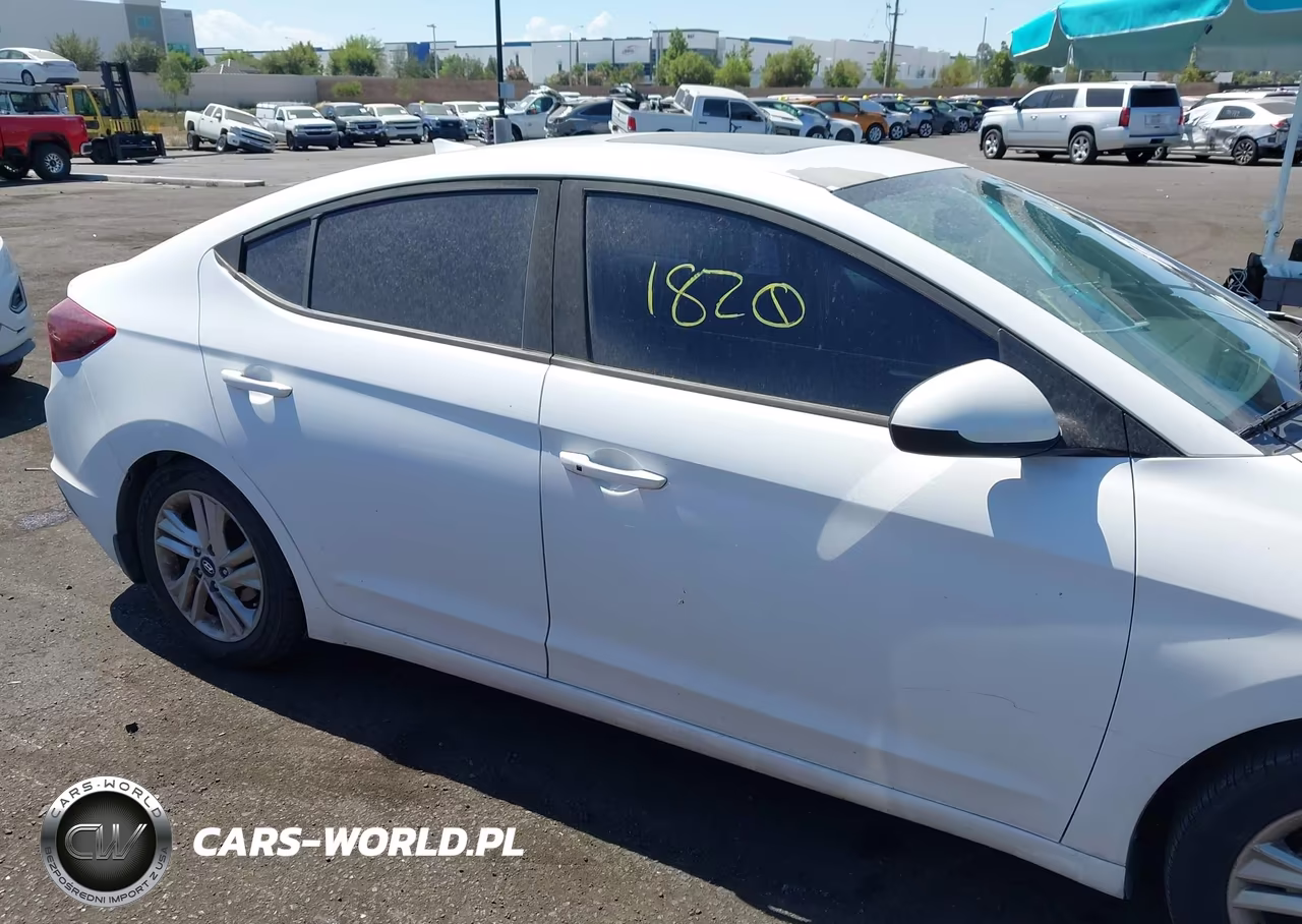 2020 Hyundai Elantra Value Edition VIN:5NPD84LFXLH599014 - 13