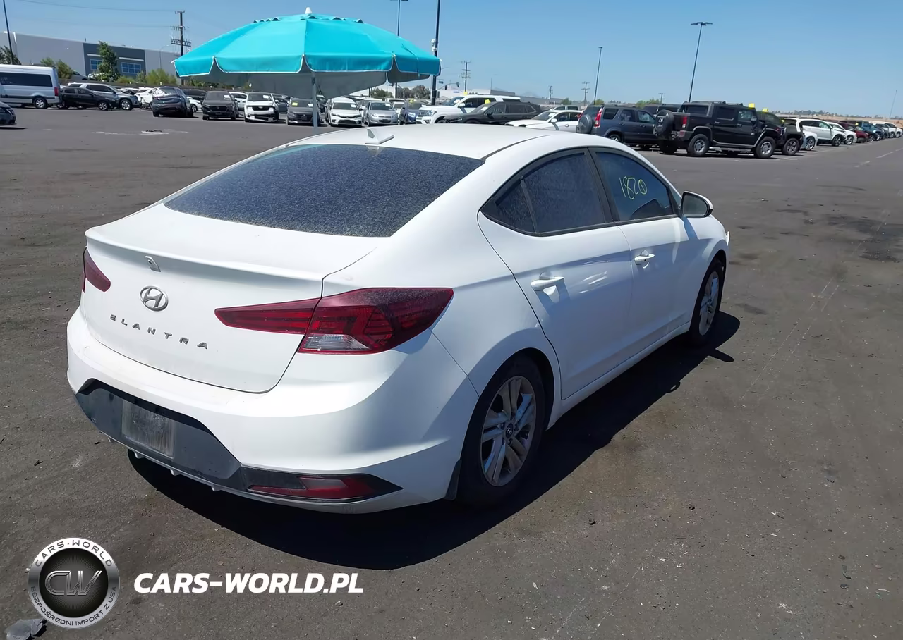 2020 Hyundai Elantra Value Edition VIN:5NPD84LFXLH599014 - 4