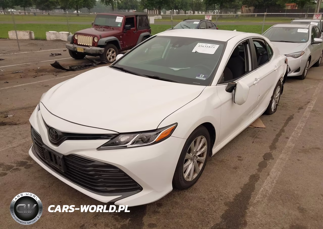 2019 Toyota Camry Le VIN:4T1B11HK2KU853220 - 2