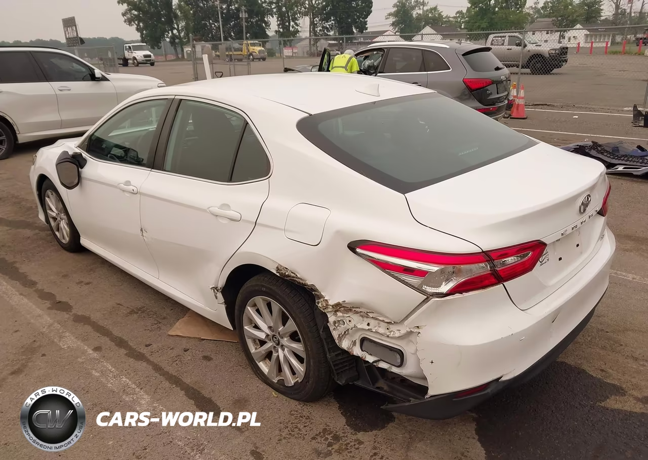 2019 Toyota Camry Le VIN:4T1B11HK2KU853220 - 6
