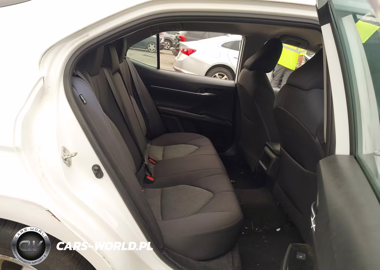2019 Toyota Camry Le VIN:4T1B11HK2KU853220 - 8