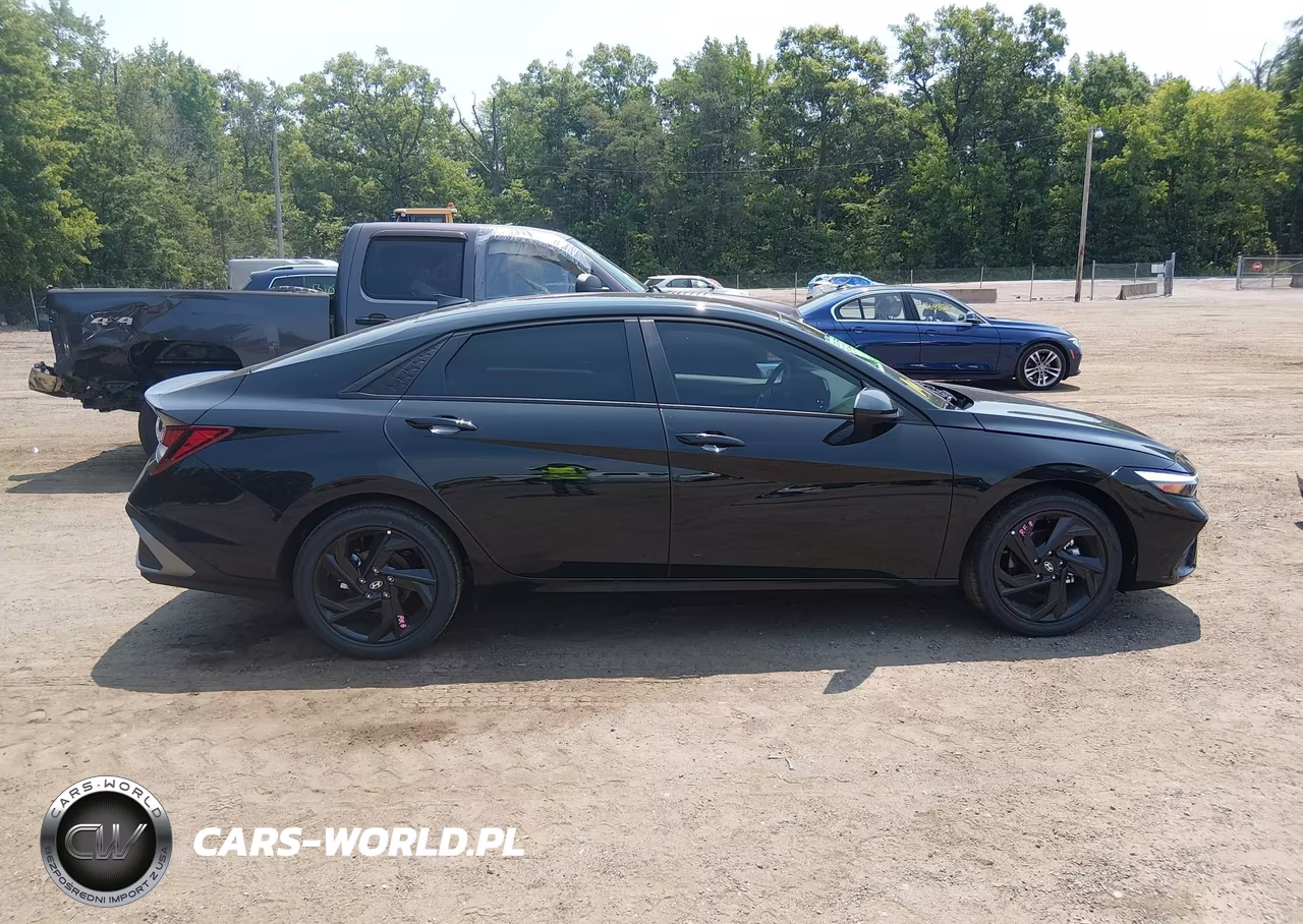 2026 Hyundai Elantra Sel Sport VIN:KMHLM4DG3TU199442 - 13