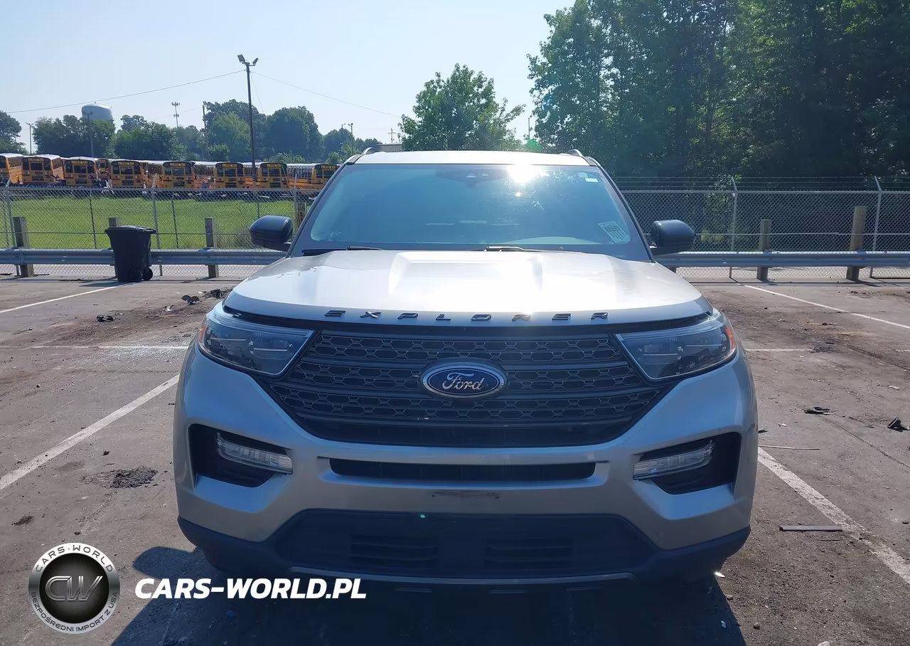 2022 Ford Explorer Xlt VIN:1FMSK7DHXNGC41070 - 12