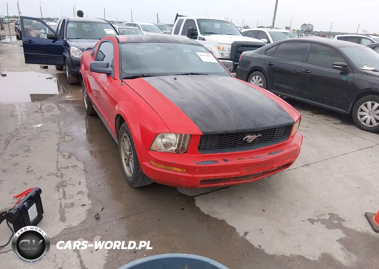 2005 Ford Mustang V6 Deluxe-V6 Premium