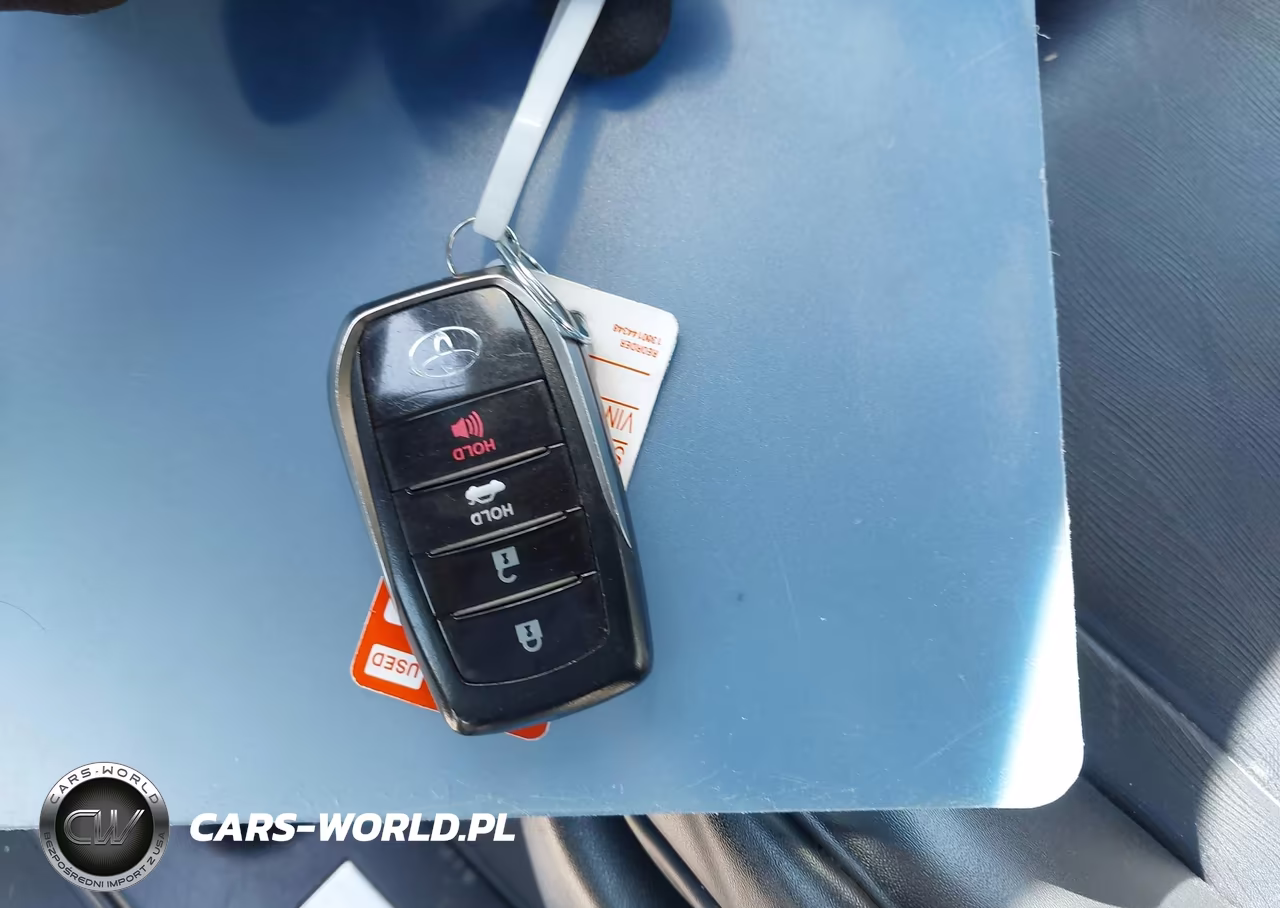 2018 Toyota Mirai VIN:JTDBVRBDXJA004681 - 11