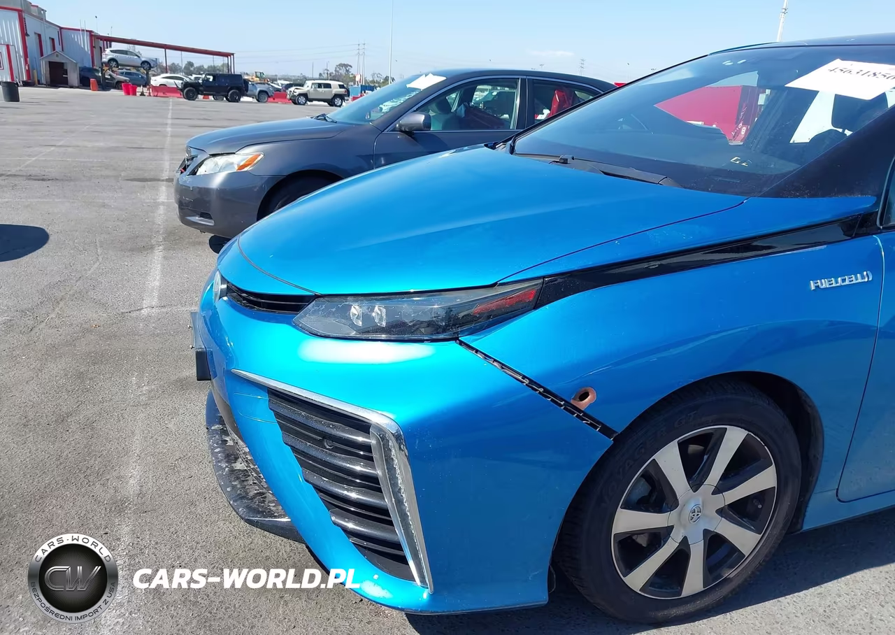 2018 Toyota Mirai VIN:JTDBVRBDXJA004681 - 6