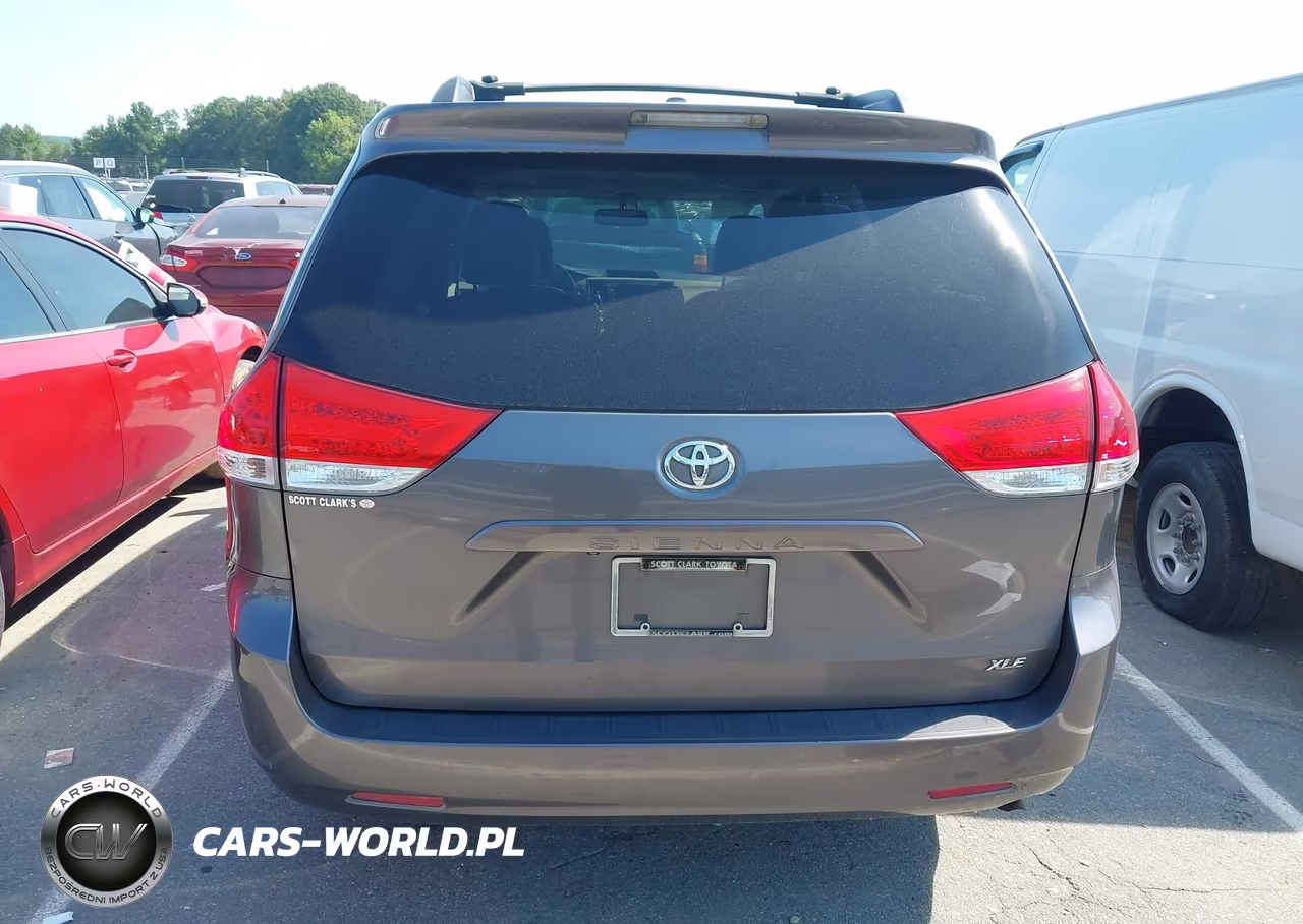 2011 Toyota Sienna Xle V6 VIN:5TDYK3DC1BS166823 - 16