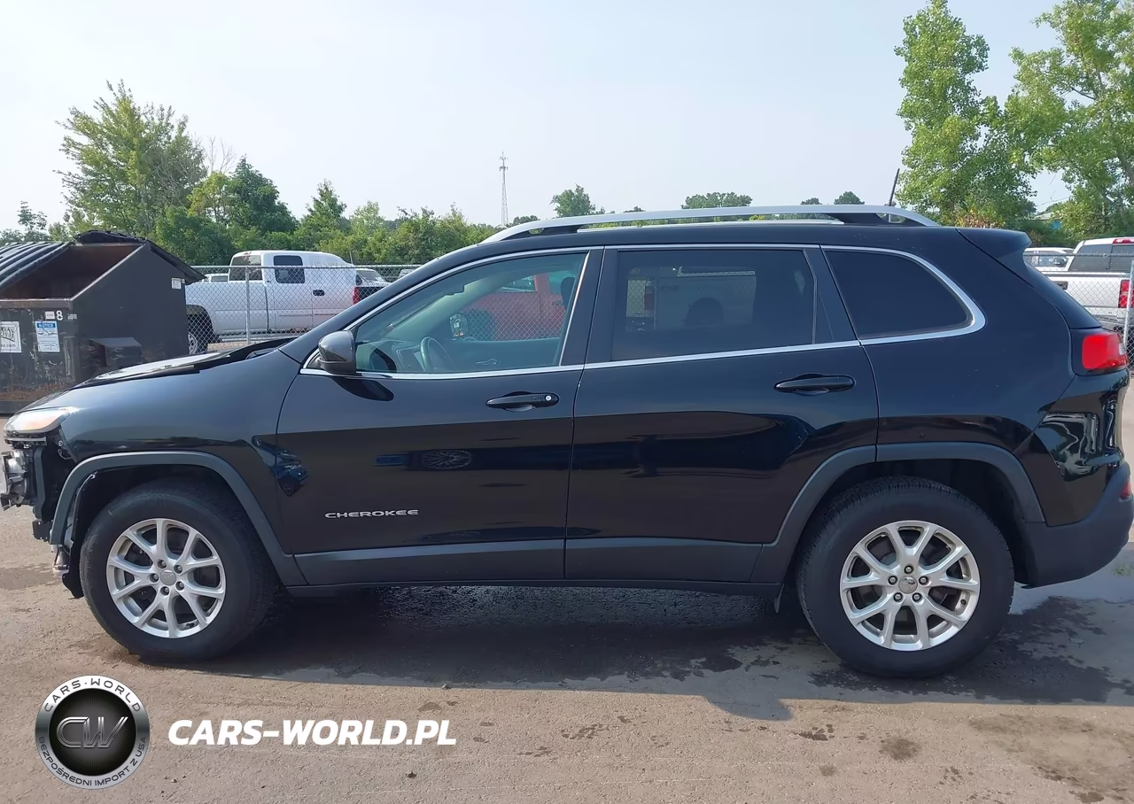 2017 Jeep Cherokee Latitude VIN:1C4PJMCB2HD217697 - 15