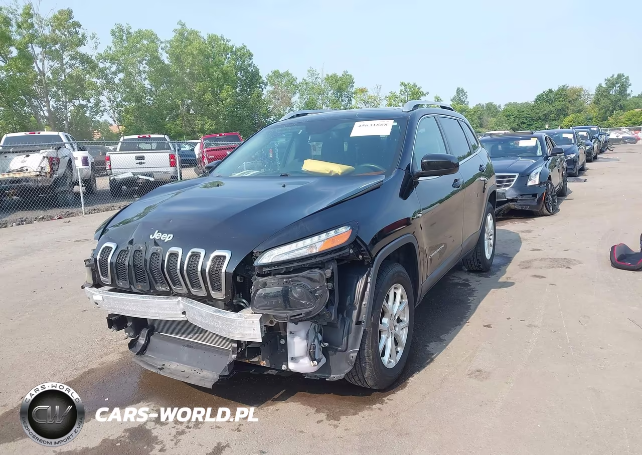 2017 Jeep Cherokee Latitude VIN:1C4PJMCB2HD217697 - 2