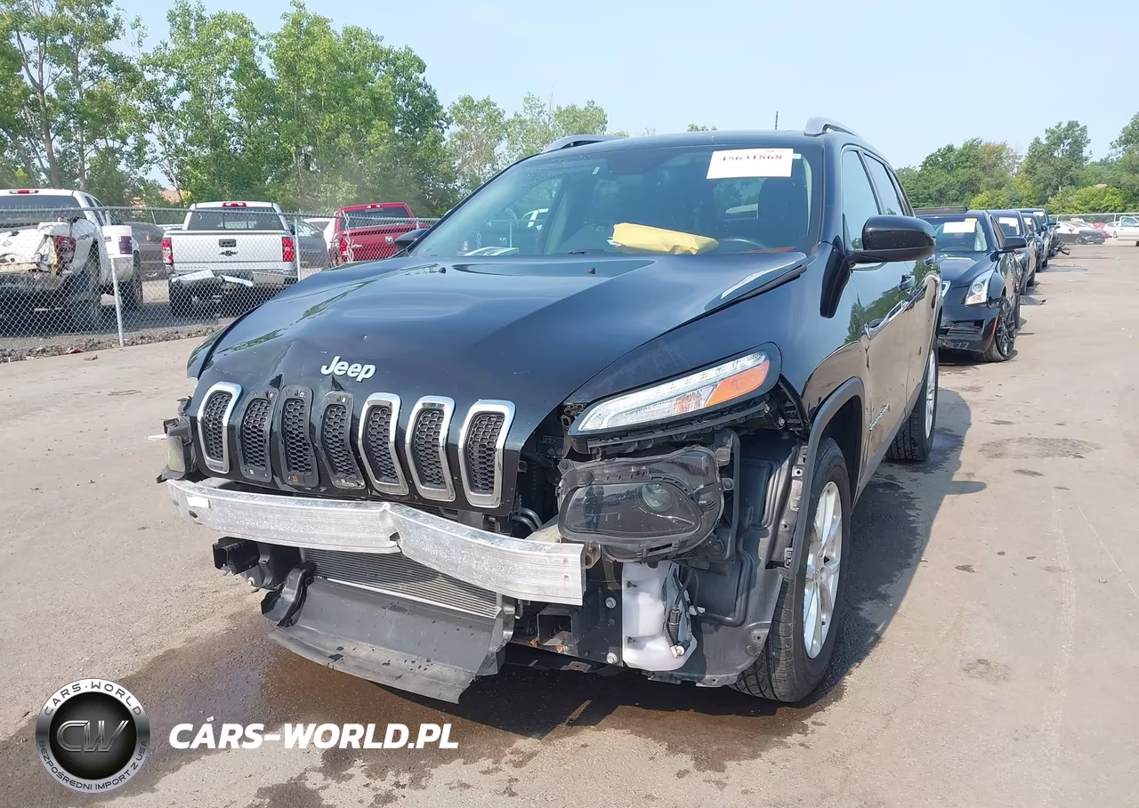 2017 Jeep Cherokee Latitude VIN:1C4PJMCB2HD217697 - 6
