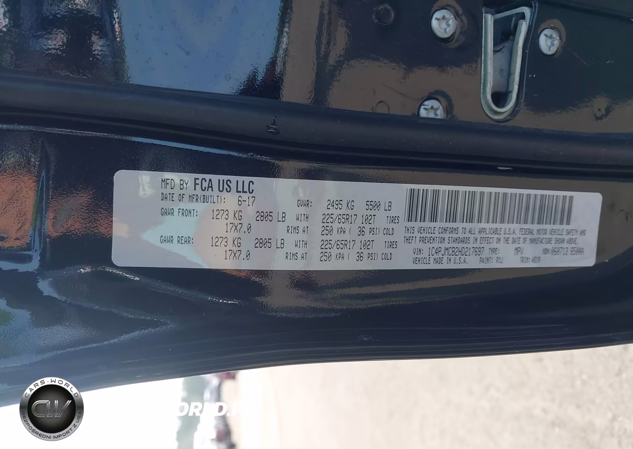 2017 Jeep Cherokee Latitude VIN:1C4PJMCB2HD217697 - 9