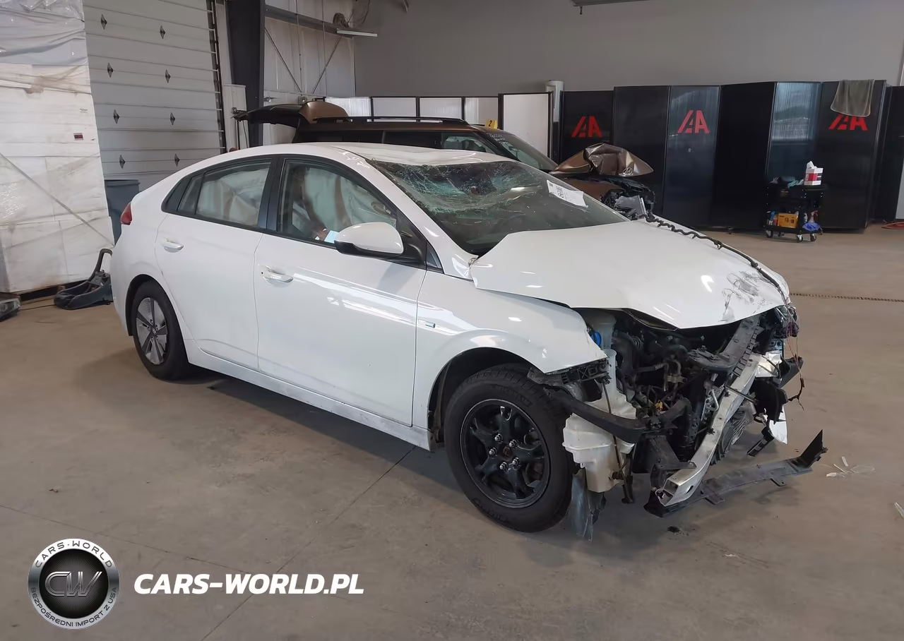 2017 Hyundai Ioniq Hybrid Blue