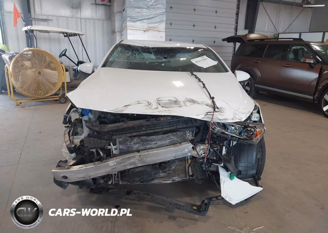 2017 Hyundai Ioniq Hybrid Blue VIN:KMHC65LCXHU026779 - 13
