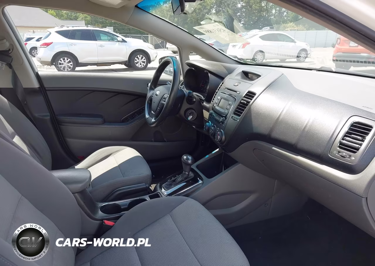 2017 Kia Forte Lx VIN:3KPFK4A71HE120108 - 5