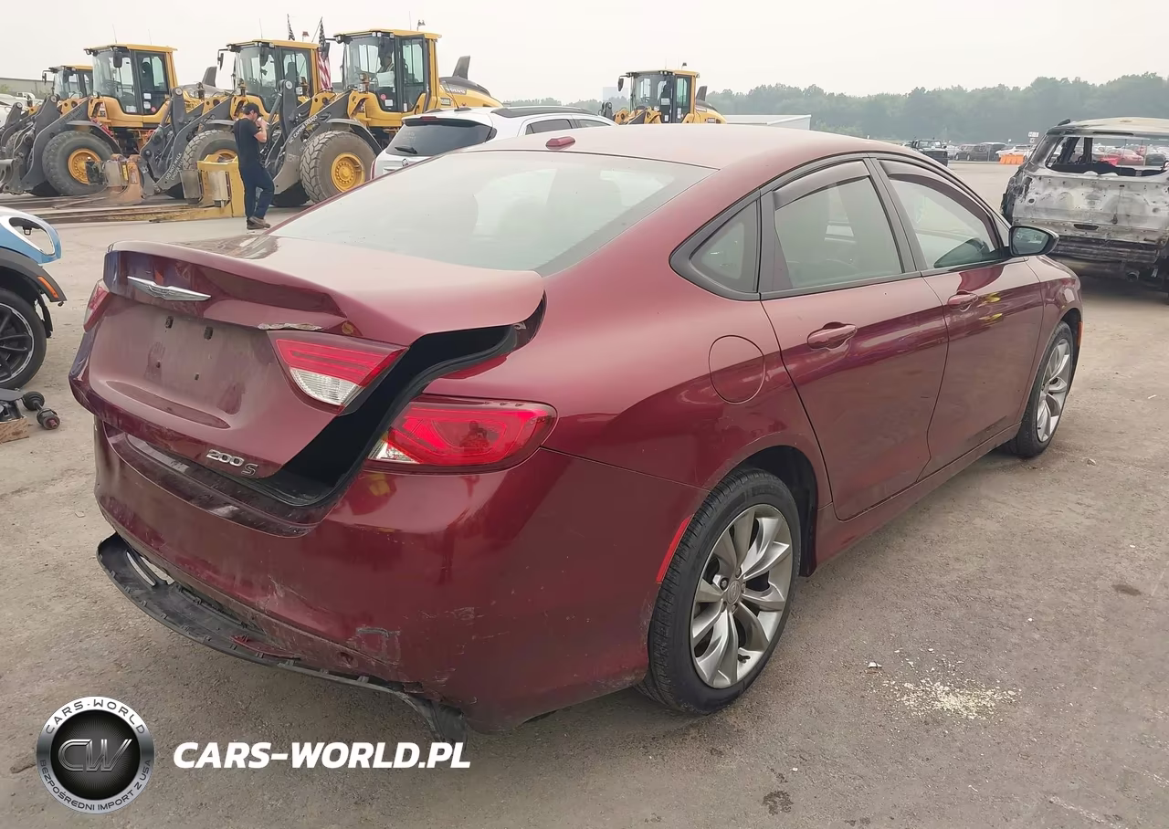 2015 Chrysler 200 S VIN:1C3CCCBGXFN518178 - 4