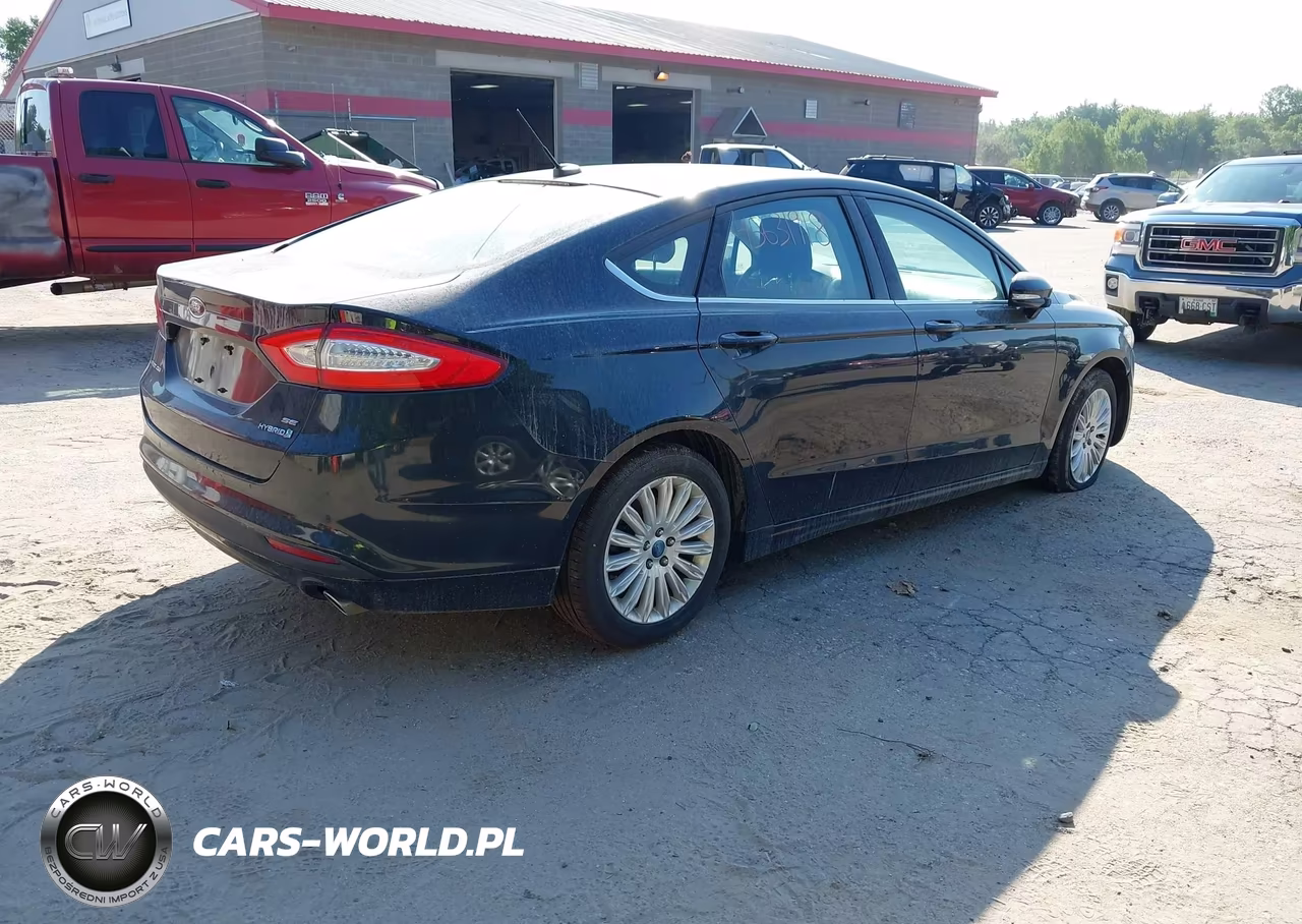2014 Ford Fusion Se Hybrid VIN:3FA6P0LU7ER132819 - 4